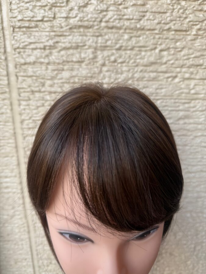 ６０代メッシュ入りの部分ウィッグ（分け目）